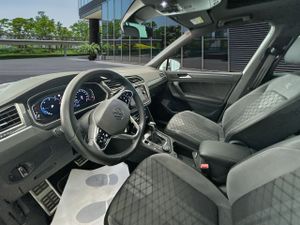 Volkswagen Tiguan R-line 2.0 Tdi 110kw (150cv) Dsg 4motion - Foto 8