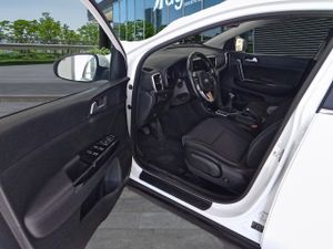 Kia Sportage 1.6 Mhev Black Edition 100kw (136cv) 4x2 - Foto 8