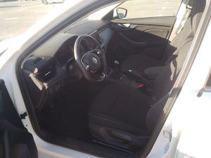 Skoda Scala 1.0 Tsi 70 Kw (95 Cv) Emotion - Foto 8