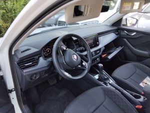 Skoda Kamiq 1.0 Tsi 81kw (110cv) Dsg Ambition - Foto 8