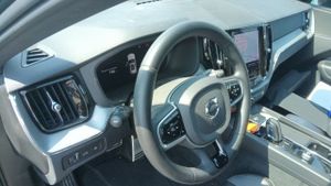 Volvo Xc60 2.0 T6 Awd Recharge R-design Auto - Foto 8