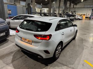 Kia Ceed 1.0 T-gdi 74kw (100cv) Concept - Foto 4