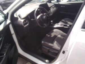 Toyota C-hr 1.8 125h Advance - Foto 8