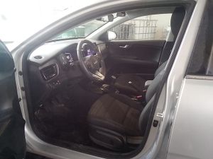 Kia Stonic 1.0 T-gdi 74kw (100cv) Mhev Mt Drive - Foto 8