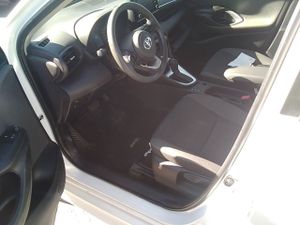 Toyota Yaris 1.5 120h Business Plus - Foto 8