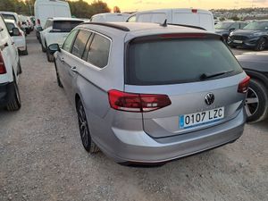 Volkswagen Passat Variant Executive 2.0 Tdi 90kw (122cv) D - Foto 7