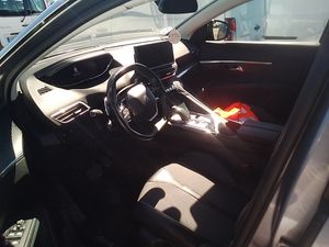 Peugeot 3008 1.5 Bluehdi 96kw (130cv) S&s Allure Eat8 - Foto 8