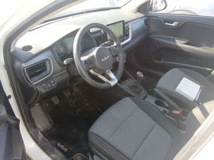 Kia Stonic 1.0 T-gdi 74kw (100cv) Mhev Mt Concept - Foto 8