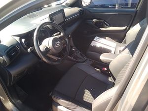 Toyota Yaris 1.5 120h Style - Foto 8
