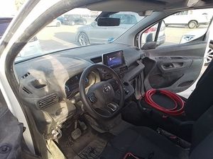 Toyota Proace City Van Ev 50kwh 136cv Gx Plus L2 - Foto 9