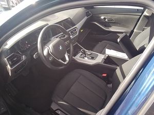 Bmw Series 3 318d Auto.touring - Foto 8
