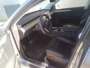 Tesla Model Y Gran Autonomía 4wd - Foto 8