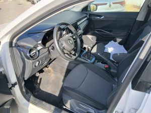 Skoda Fabia 1.0 Mpi 59kw (80cv) Ambition - Foto 6
