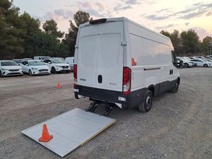 Iveco Daily 35s 18h V 3520l/h2 12 M3 - Foto 6