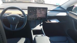 Tesla Model Y Tracción Trasera Rwd - Foto 9