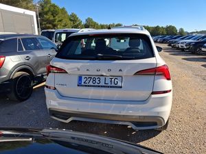 Skoda Kamiq 1.0 Tsi 81kw (110cv) Dsg Ambition - Foto 6