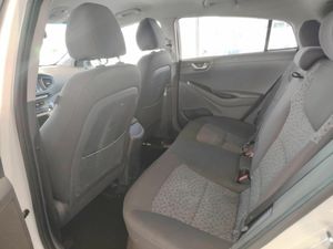 Hyundai IONIQ 1.6 GDI PHEV Klass DT - Foto 16