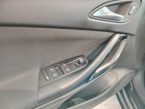 Opel Astra 1.4 Turbo S/S 110kW (150CV) Dynamic Auto - Foto 20