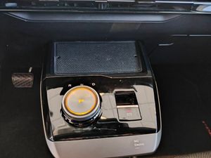 MG MG4 64kWh Luxury - Foto 29