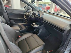 MG MG4 64kWh Luxury - Foto 35