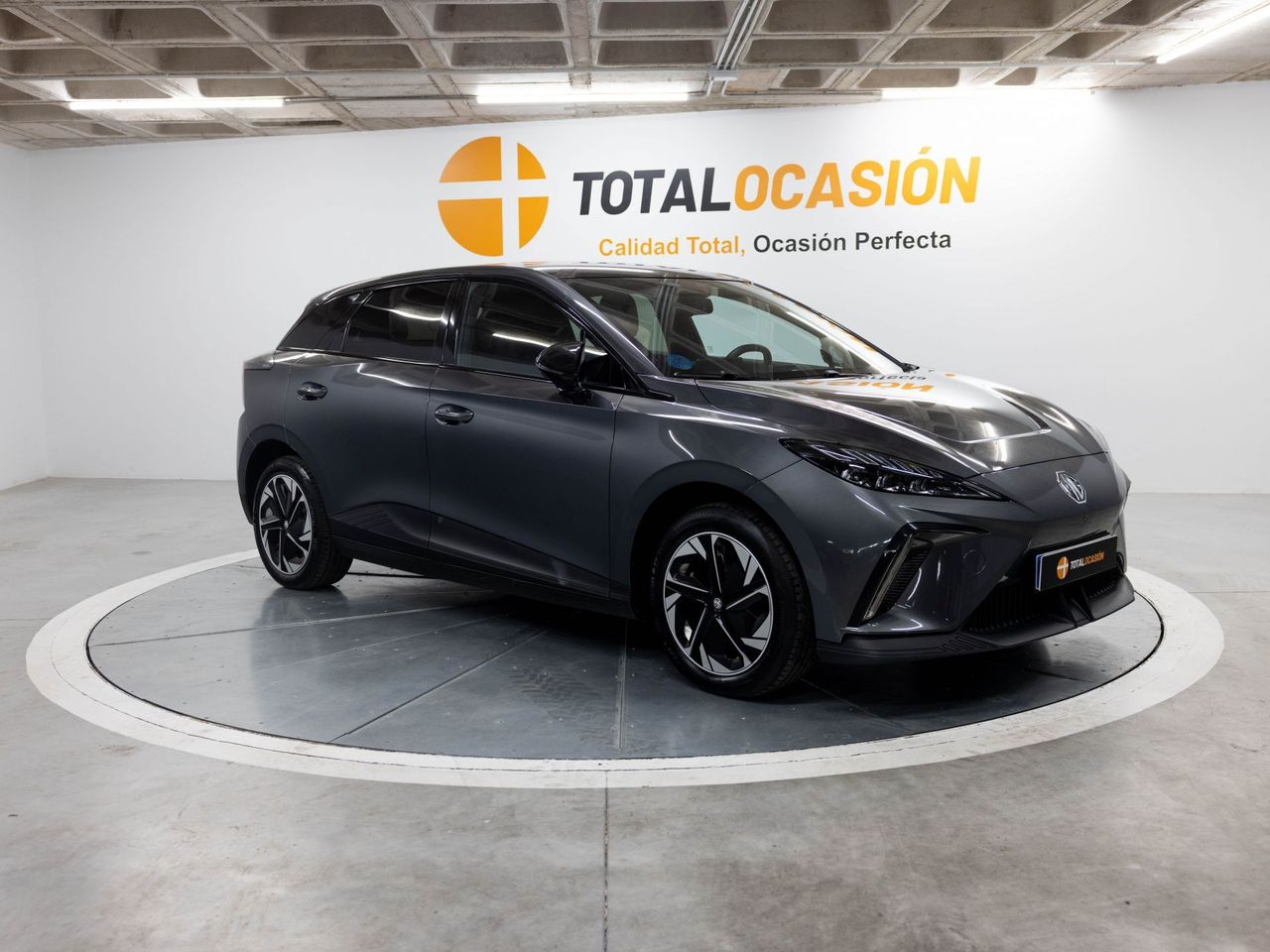 MG MG4 64kWh Luxury - Foto 1