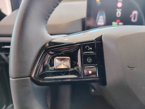 MG MG4 64kWh Luxury - Foto 25