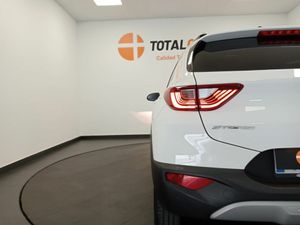 Kia Stonic 1.2 CVVT 62kW (84CV) Drive Eco-Dynamics - Foto 32
