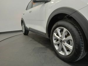 Kia Stonic 1.2 CVVT 62kW (84CV) Drive Eco-Dynamics - Foto 9