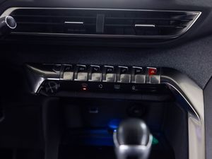 Peugeot 3008 1.5 BlueHDi 96kW (130CV) S&S Allure - Foto 26