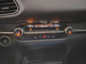 Mazda CX-30 e-SKYACTIV-G 2.0 90 kW 2WD AT Zenith - Foto 14