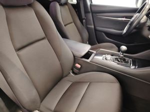 Mazda 3 2.0 e-SKYACTIV-G 88KW EVOLUTION - Foto 39