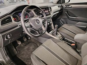 Volkswagen T-Roc Advance 1.0 TSI 81kW (110CV) - Foto 36