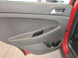 Hyundai Tucson 1.6 GDI 97kW (131CV) SLE 4X2 - Foto 21