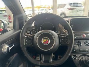 Abarth 500 695 Rivale 1.4 T-Jet 132kW (180CV) - Foto 28