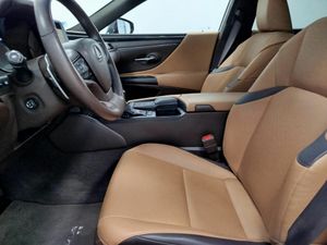 Lexus ES 2.5 300h Executive - Foto 17