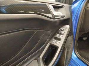 Ford Focus 1.0 Ecoboost MHEV 92kW ST-Line Auto - Foto 27