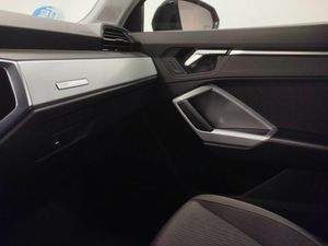 Audi Q3 Advanced 35 TFSI 110kW (150CV) S tronic - Foto 9