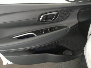 Hyundai Bayon 1.0 TGDI 74kW (100CV) 48V Tecno - Foto 20