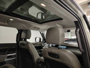 Land-Rover Defender 2.0 D240 SD4 First Edition 110 Auto 4WD - Foto 34