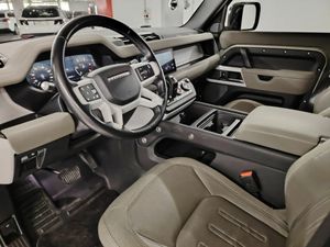 Land-Rover Defender 2.0 D240 SD4 First Edition 110 Auto 4WD - Foto 22