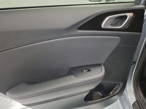 Kia Ceed 1.0 T-GDi 74kW (100CV) Style Edition - Foto 39