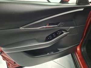 Mazda CX-30 2.0 90 kW 2WD Zenith (sin Pack Bose) - Foto 29