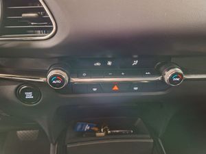 Mazda CX-30 e-SKYACTIV-G 2.0 90 kW 2WD AT Evolution - Foto 32