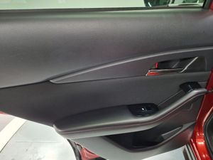 Mazda CX-30 e-SKYACTIV-G 2.0 110 kW 2WD Homura - Foto 17