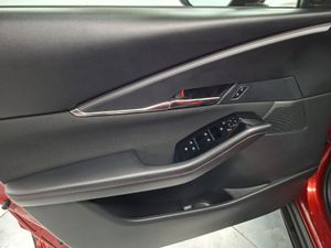 Mazda CX-30 e-SKYACTIV-G 2.0 110 kW 2WD Homura - Foto 31