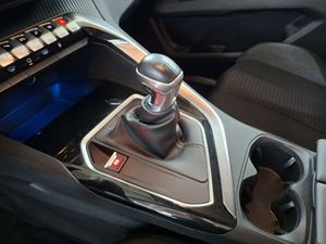 Peugeot 5008 1.5 BlueHDi 96kW (130CV) S&S Active - Foto 19