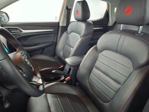 MG ZS 1.5 Luxury - Foto 17
