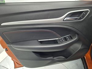 MG ZS 1.5 Comfort - Foto 25