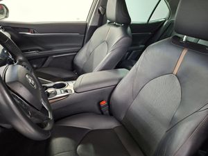 Toyota Camry 2.5 220H Advance - Foto 40