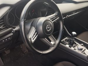 Mazda 3 2.0 e-SKYACTIV-X EVOLUTION - Foto 4
